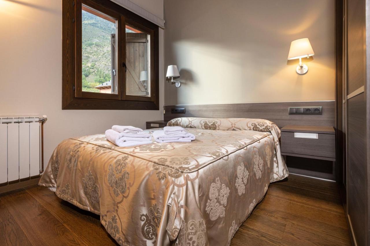 Apartamentos Casa Roldan I Benasque Exteriér fotografie