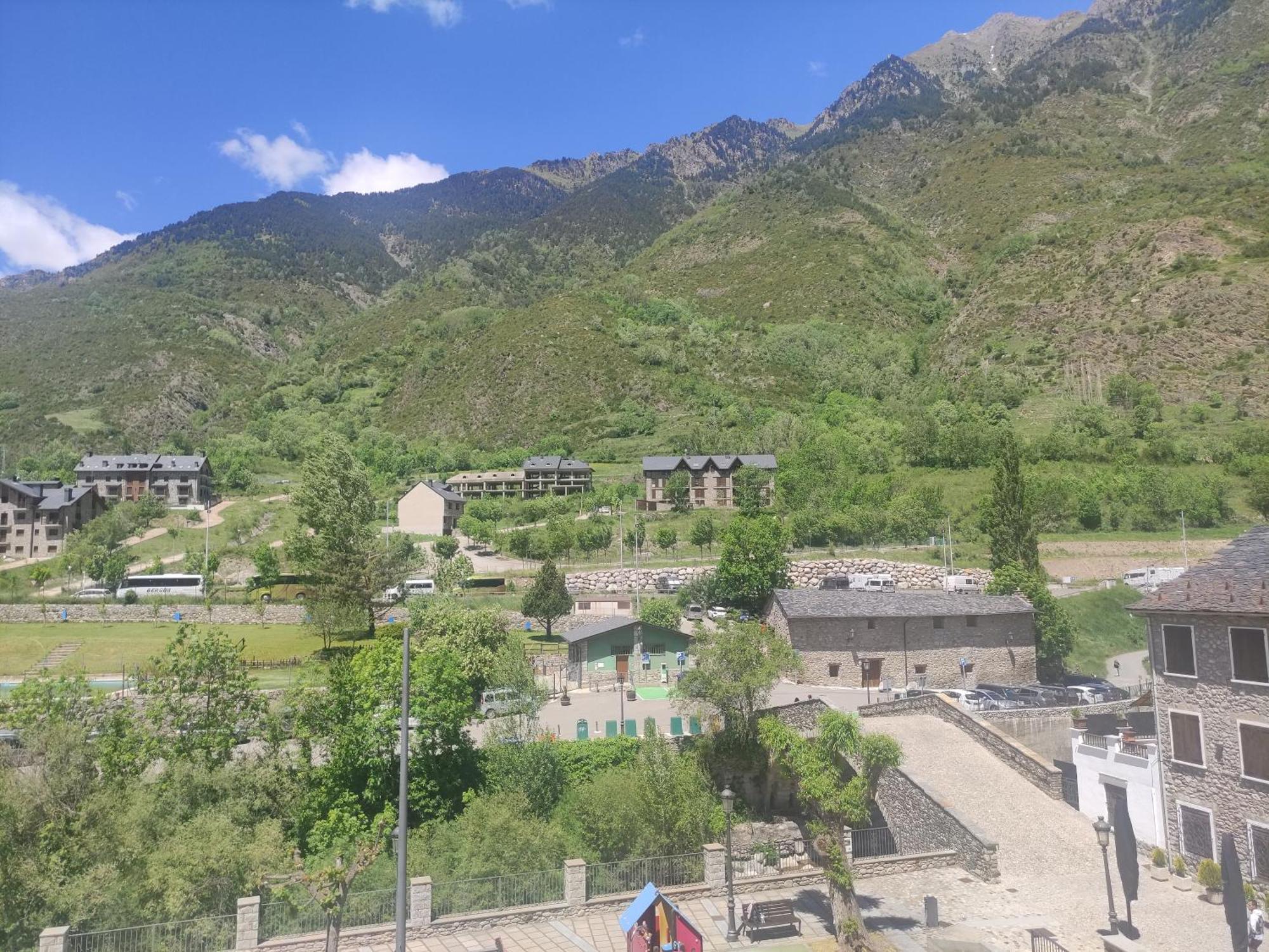 Apartamentos Casa Roldan I Benasque Exteriér fotografie